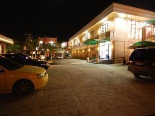 La Roca Veranda Suites & Restaurant レガスピ エクステリア 写真